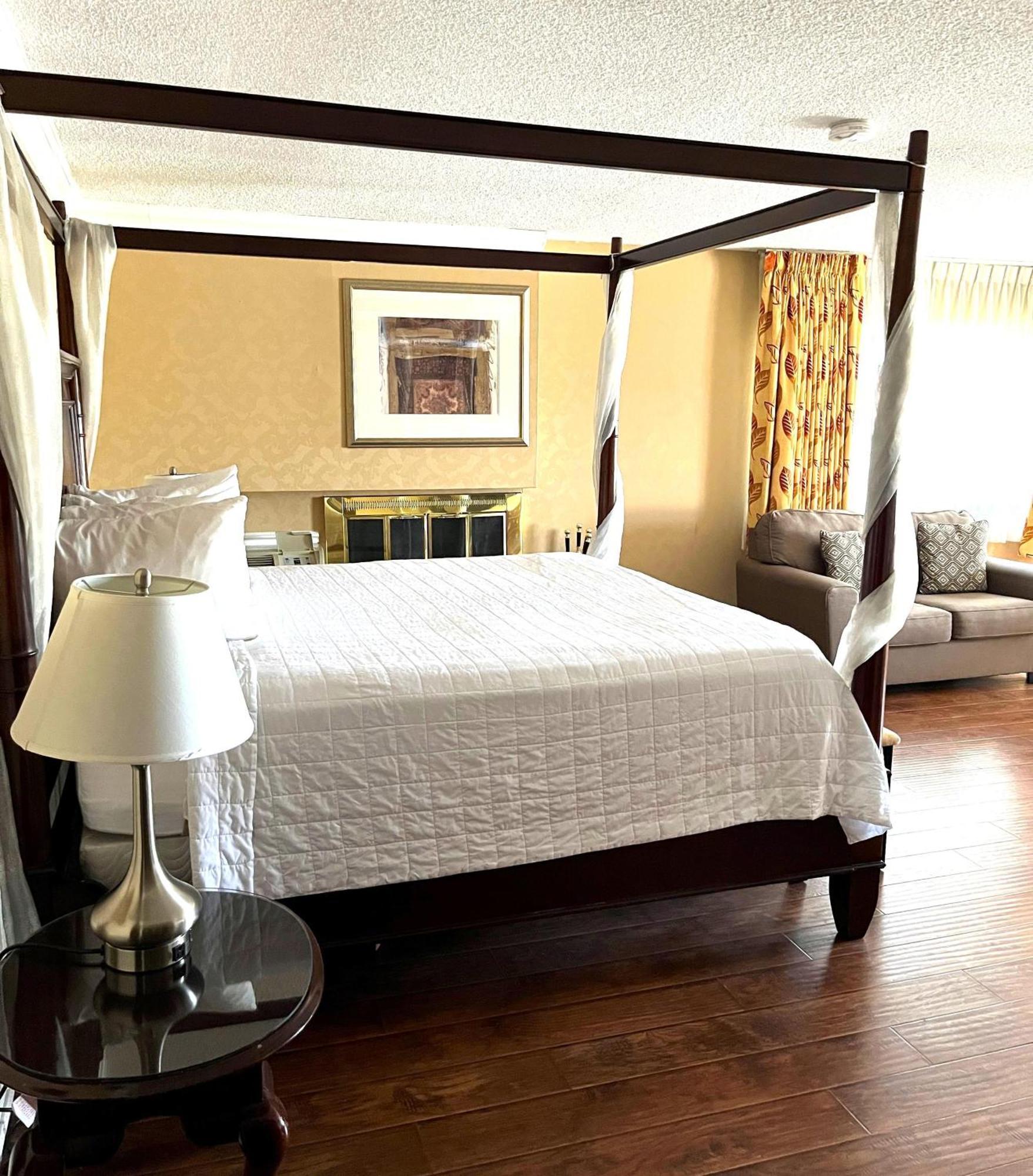 Hotel Surestay By Western Airport Reno